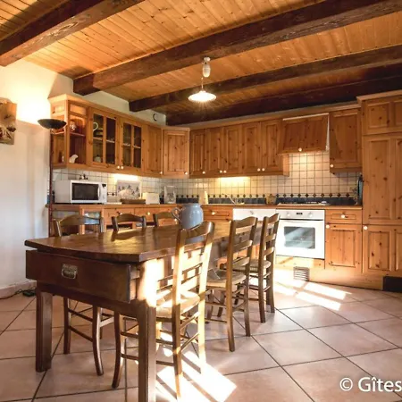 Chambon-sur-lac, 4 Pieces, 6 Personnes - Fr-1-630-228