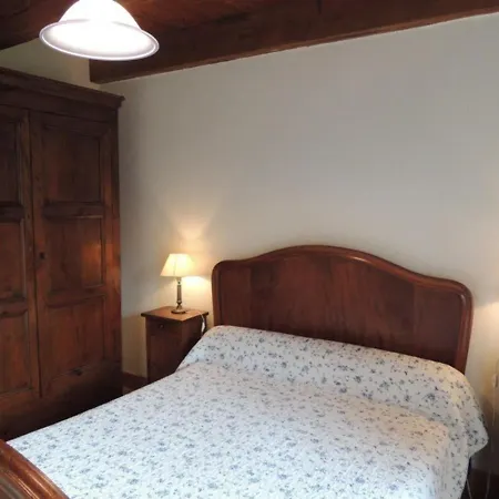 Ferienhaus Chambon-sur-lac, 4 Pieces, 6 Personnes - Fr-1-630-228 *